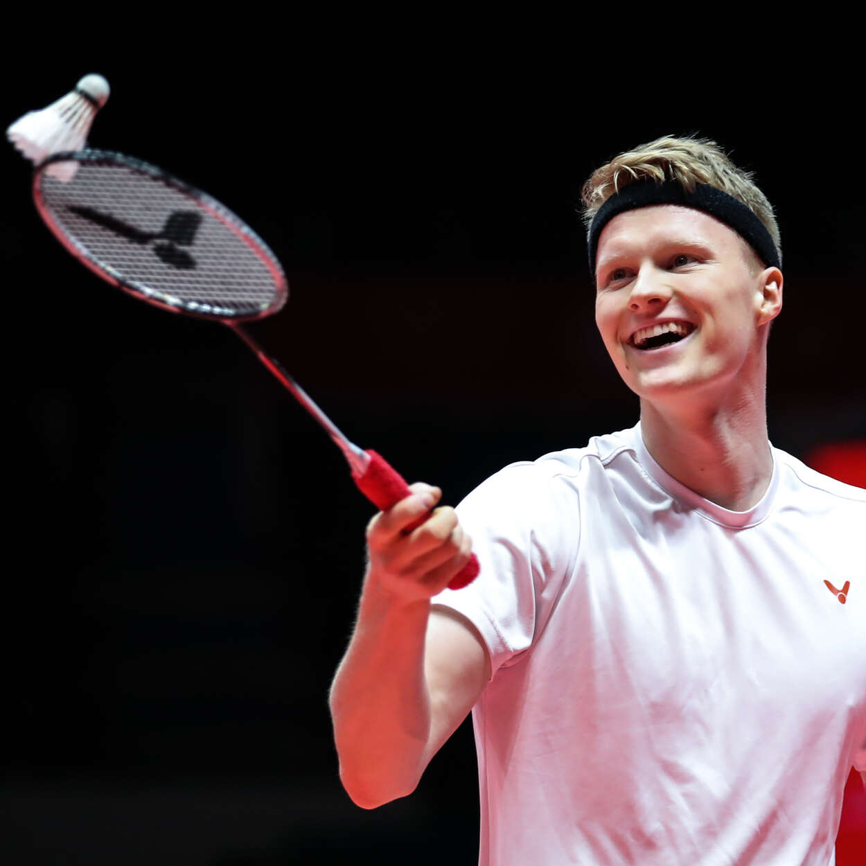 Anders Antonsen, le joueur de simple homme Danois à la tête des classements